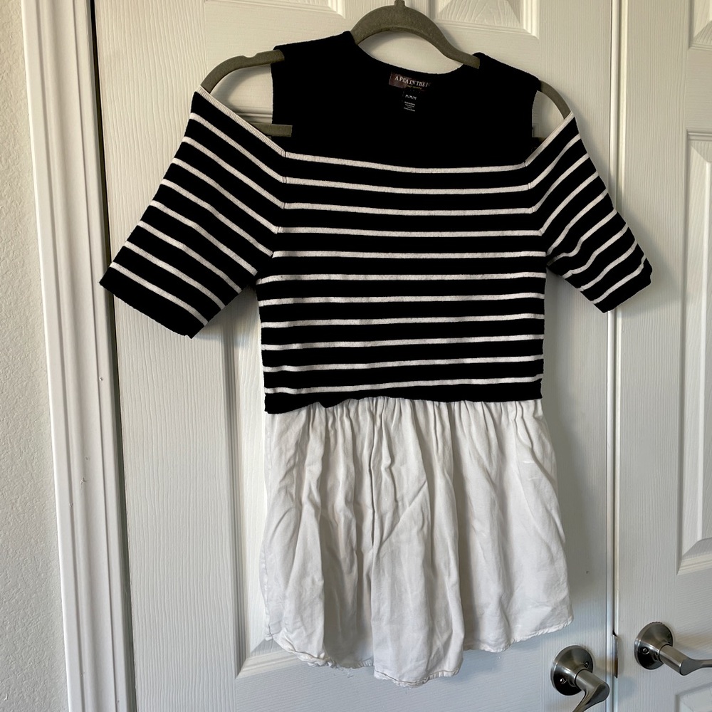 A Pea In The Pod Cold Shoulder Maternity Top